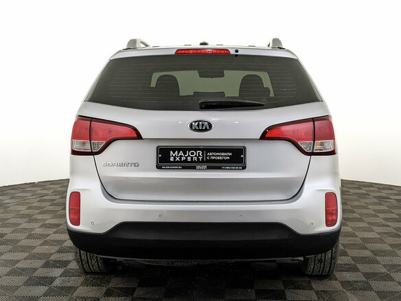 2018 Kia Sorento II Рестайлинг, серебристый, 1795000 рублей - вид 5