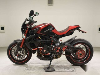 MV Agusta Dragster 800