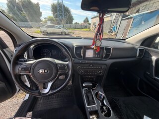 2017 Kia Sportage IV, белый, 1690000 рублей, вид 4
