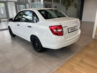 2026 Lada (ВАЗ) Granta I Рестайлинг, белый, 850000 рублей, вид 4