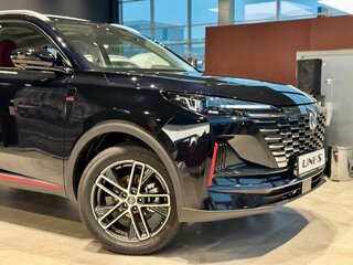 2025 Changan UNI-S I, чёрный, 3179900 рублей, вид 5