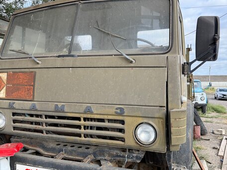1986 КамАЗ 4310, зелёный, 600000 рублей, вид 1