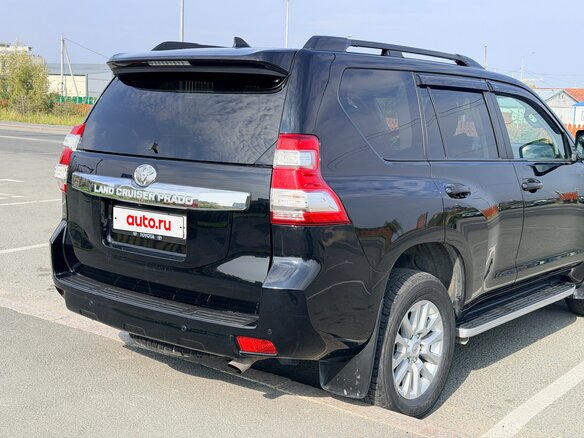 2017 Toyota Land Cruiser Prado 6-speed 150 Series Рестайлинг 1, чёрный, 4950000 рублей - вид 2