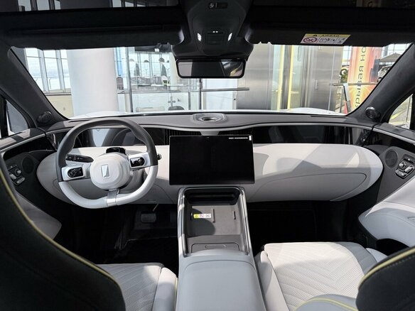 2025 Avatr 11 116 kWh I, белый - вид 17