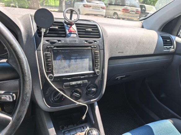 2004 Volkswagen Golf V, синий, 420000 рублей - вид 10