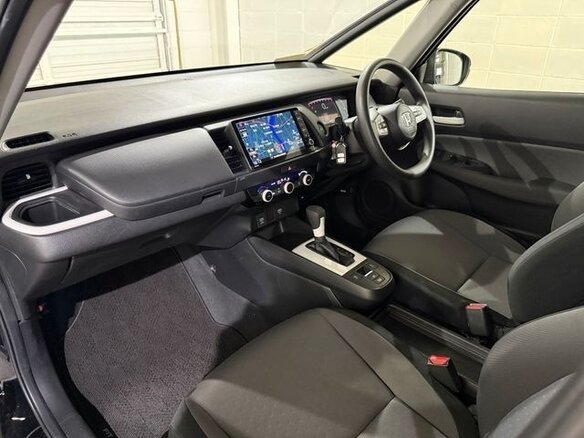 2021 Honda Fit IV, чёрный - вид 16