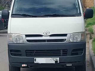 2005 Toyota HiAce H200, белый, 1760000 рублей, вид 2