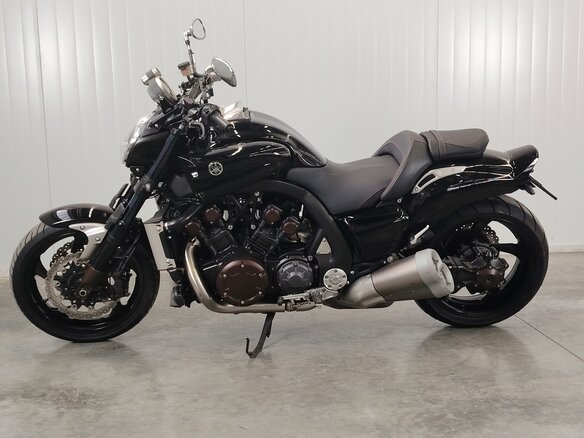 2010 Yamaha VMAX 1700, чёрный, 1349000 рублей - вид 4