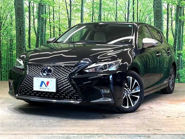 Открыть фотографии: Lexus CT I Рестайлинг