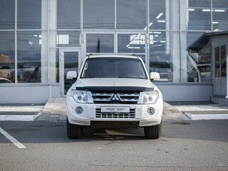 2011 Mitsubishi Pajero IV Рестайлинг 1, белый, 1570000 рублей, вид 3