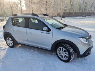 2021 Renault Sandero Stepway II Рестайлинг, серый, 1250000 рублей, вид 4