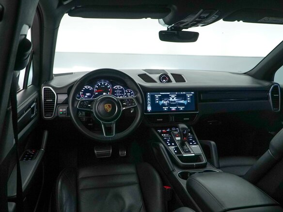 2019 Porsche Cayenne S III, серый, 5447052 рублей - вид 5