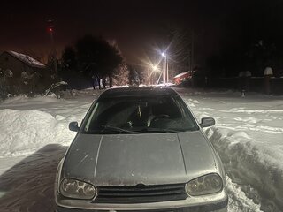 1998 Volkswagen Golf IV, серебристый, 200000 рублей, вид 3