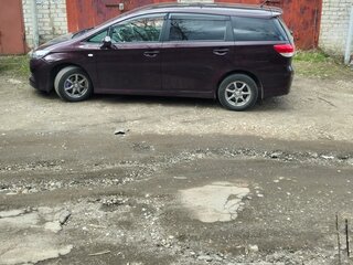 2011 Toyota Wish II, пурпурный, 1650000 рублей, вид 2