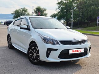 2018 Kia Rio IV, белый, 1335000 рублей, вид 1