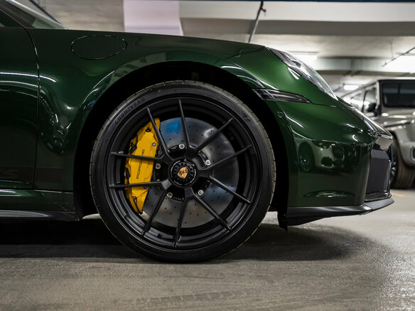 2026 Porsche 911 Carrera 4 GTS VIII (992) Рестайлинг, зелёный, 33200000 рублей - вид 17