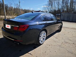 2012 BMW 7 серии 750i xDrive V (F01/F02/F04) Рестайлинг, синий, 2350000 рублей, вид 4