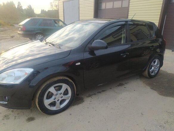 2008 Kia Ceed I, чёрный, 650000 рублей - вид 3