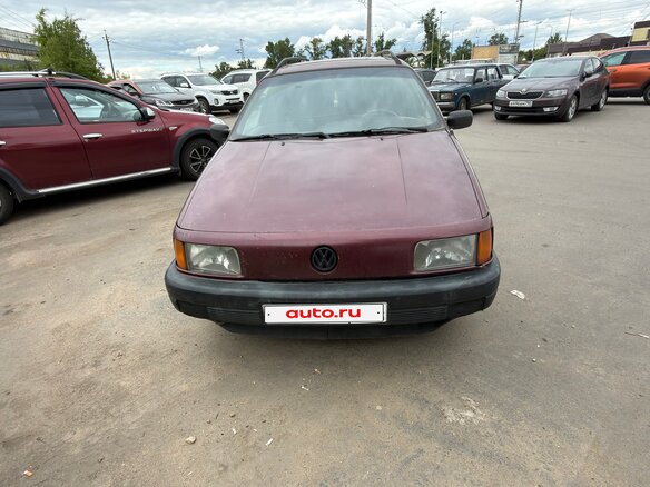 1990 Volkswagen Passat B3, пурпурный, 140000 рублей - вид 1