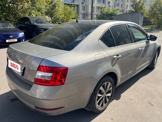 2018 Skoda Octavia III (A7) Рестайлинг, бежевый, 1980000 рублей, вид 3