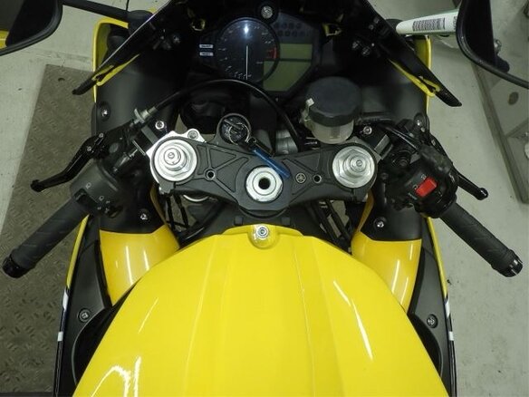 2009 Yamaha YZF-R1, жёлтый, 693000 рублей - вид 6