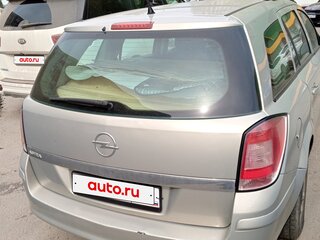 2011 Opel Astra H Рестайлинг, бежевый, 599999 рублей, вид 4