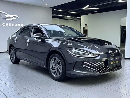 2025 Volkswagen Lamando L II, серый, 1650000 рублей, вид 2