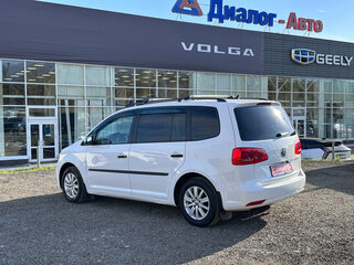 2012 Volkswagen Touran I Рестайлинг 2, белый, 880000 рублей, вид 3
