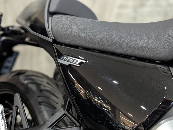 2024 BMW R 12 Nine T, чёрный, 1750000 рублей - вид 5