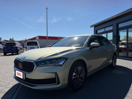 2024 Skoda Superb IV, зелёный, 4995449 рублей, вид 3