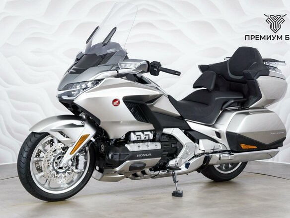 2024 Honda GL 1800 Gold Wing, серебристый, 3177000 рублей - вид 2