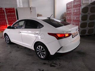 2022 Hyundai Solaris II Рестайлинг, белый, 1690000 рублей, вид 4