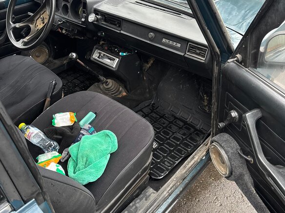 1996 Lada (ВАЗ) 2105, зелёный, 100000 рублей - вид 6