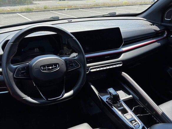 2023 Geely Coolray (Binyue Cool) I Рестайлинг, белый - вид 14