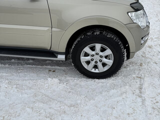 2014 Mitsubishi Pajero IV Рестайлинг 2, бежевый, 2650000 рублей, вид 4