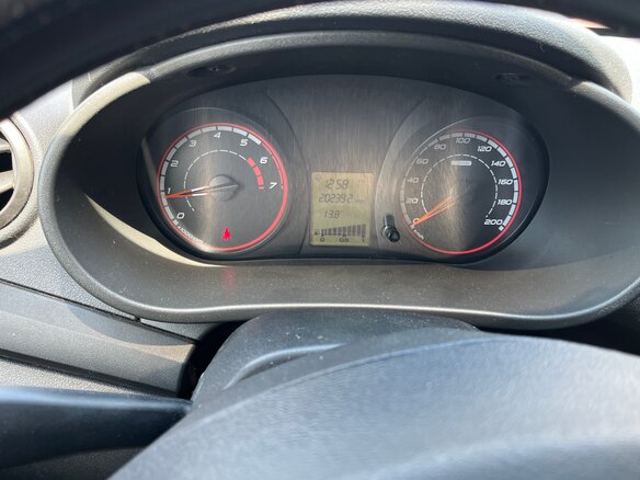 2014 Lada (ВАЗ) Kalina II, белый, 480000 рублей - вид 3
