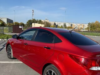 2014 Hyundai Solaris I, красный, 920000 рублей, вид 3