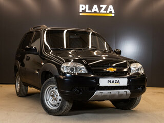 2015 Chevrolet Niva I Рестайлинг, чёрный, 580000 рублей, вид 2