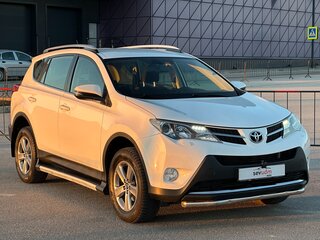 2015 Toyota RAV4 IV (XA40), белый, 1997000 рублей, вид 3
