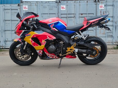 2007 Honda CBR 1000 RR/RA Fireblade, красный, 699000 рублей, вид 1