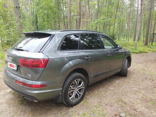 2016 Audi Q7 II (4M), серый, 3800000 рублей, вид 4