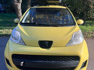 2009 Peugeot 107 I Рестайлинг, жёлтый, 290000 рублей, вид 1
