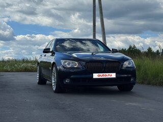 2010 BMW 7 серии 740d xDrive V (F01/F02/F04), синий, 1850000 рублей, вид 4