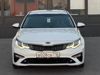 2018 Kia Optima IV Рестайлинг, белый, 1678000 рублей, вид 3