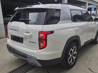 2022 SsangYong Torres, белый, 2500000 рублей, вид 5