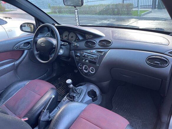 2002 Ford Focus ST SVT I, серебристый, 300000 рублей - вид 11