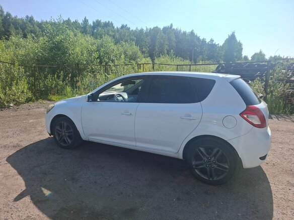 2012 Kia Ceed I Рестайлинг, белый - вид 2