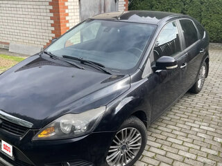2010 Ford Focus II Рестайлинг, чёрный, 650000 рублей, вид 4