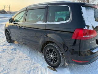 2014 Volkswagen Sharan II, чёрный, 1380000 рублей, вид 5