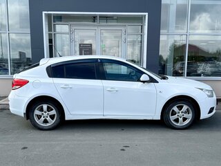 2012 Chevrolet Cruze I Рестайлинг, белый, 750000 рублей, вид 4
